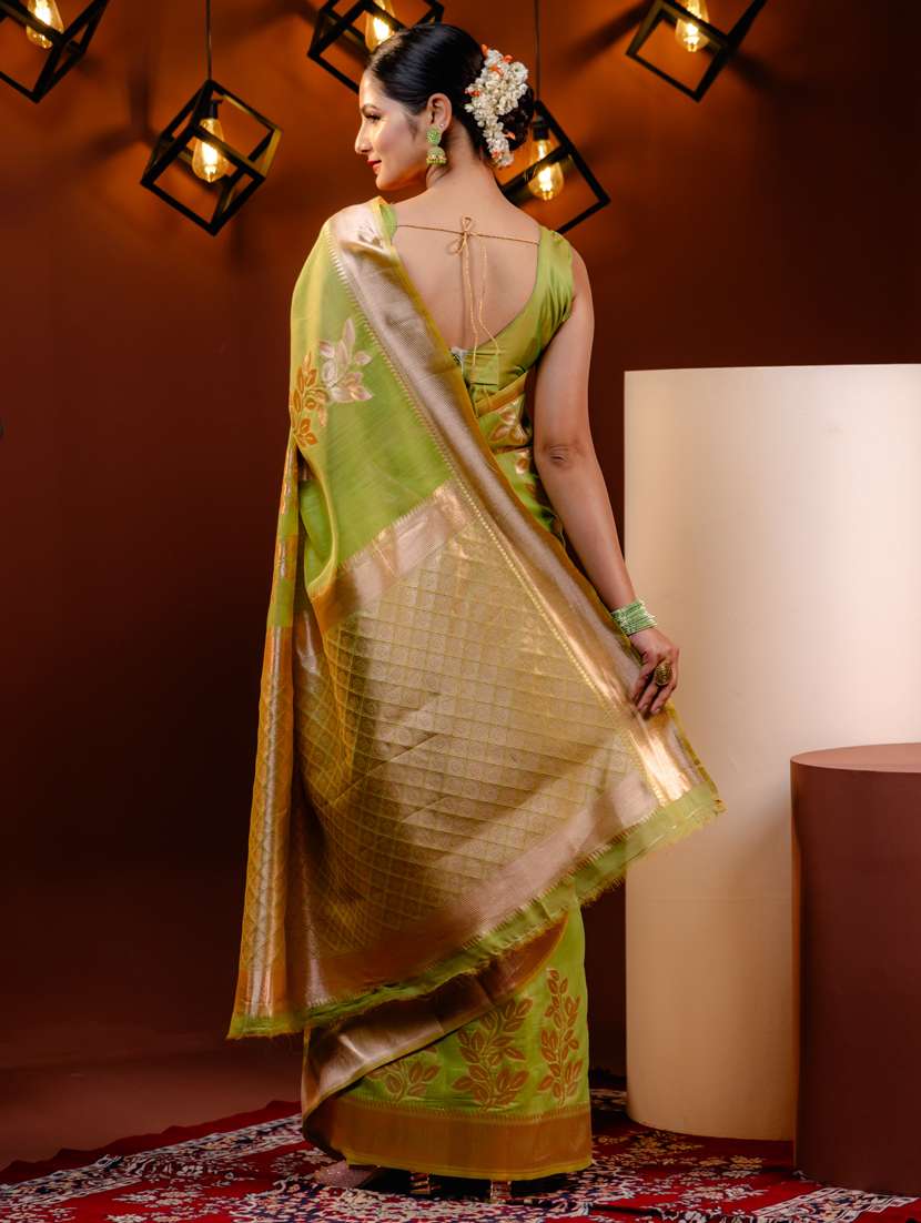 women self design banarasi saree with blouse - 21068452 -  Standard Image - 2