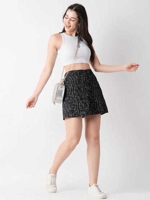black printed detailed skort - 21069636 -  Standard Image - 0