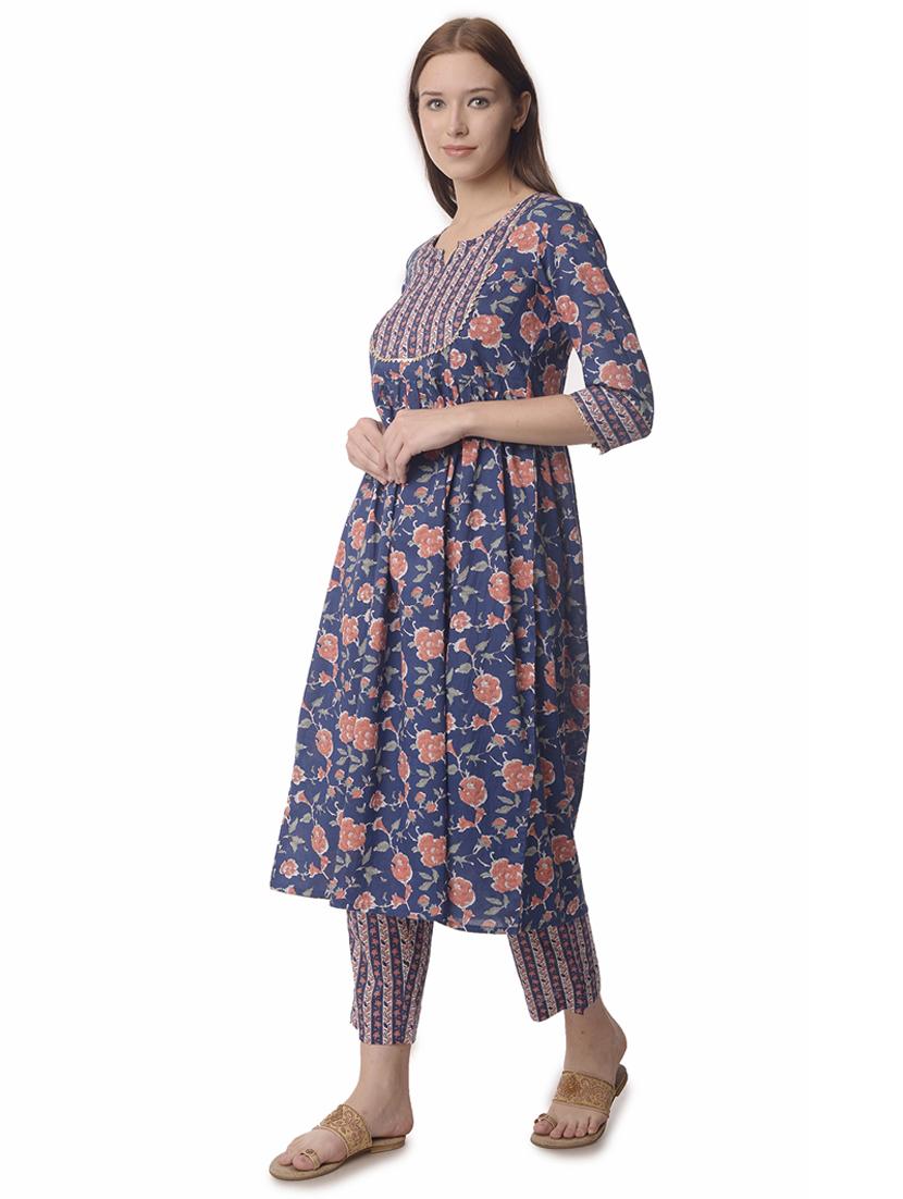 women three quarter sleeve a-line kurta - 21070461 - Standard Image - 2
