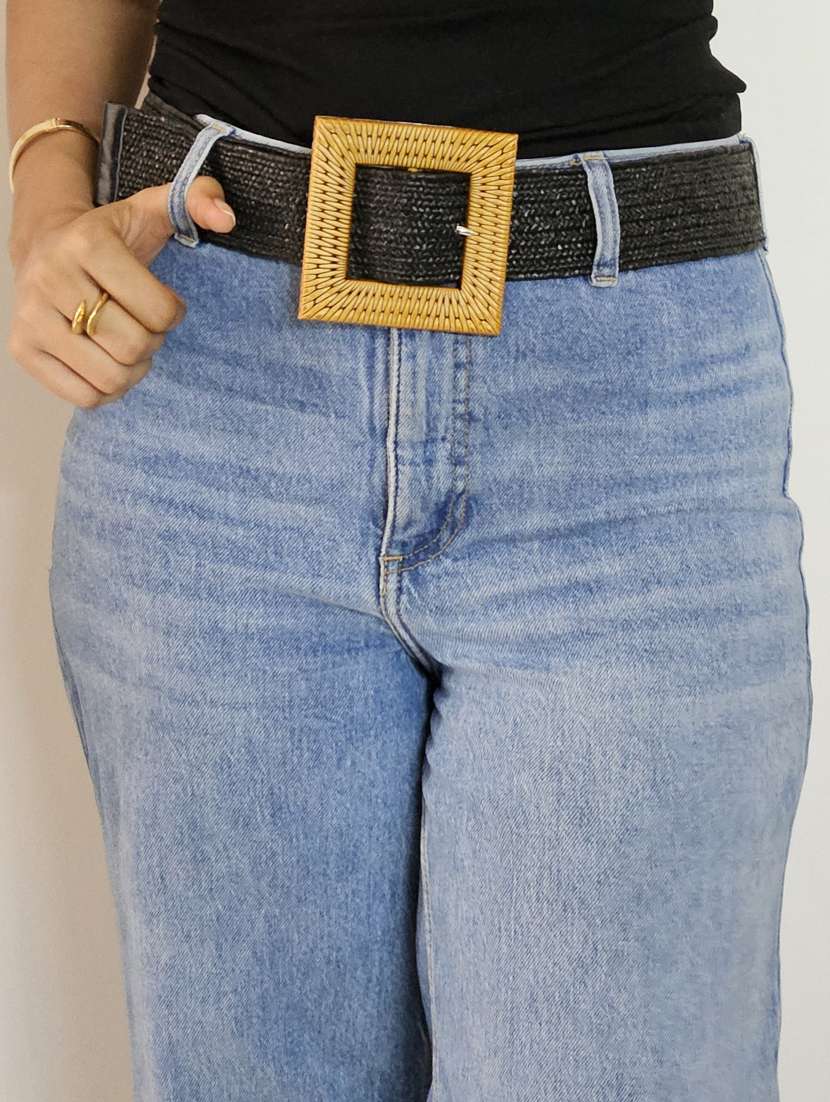 women black buckle belt