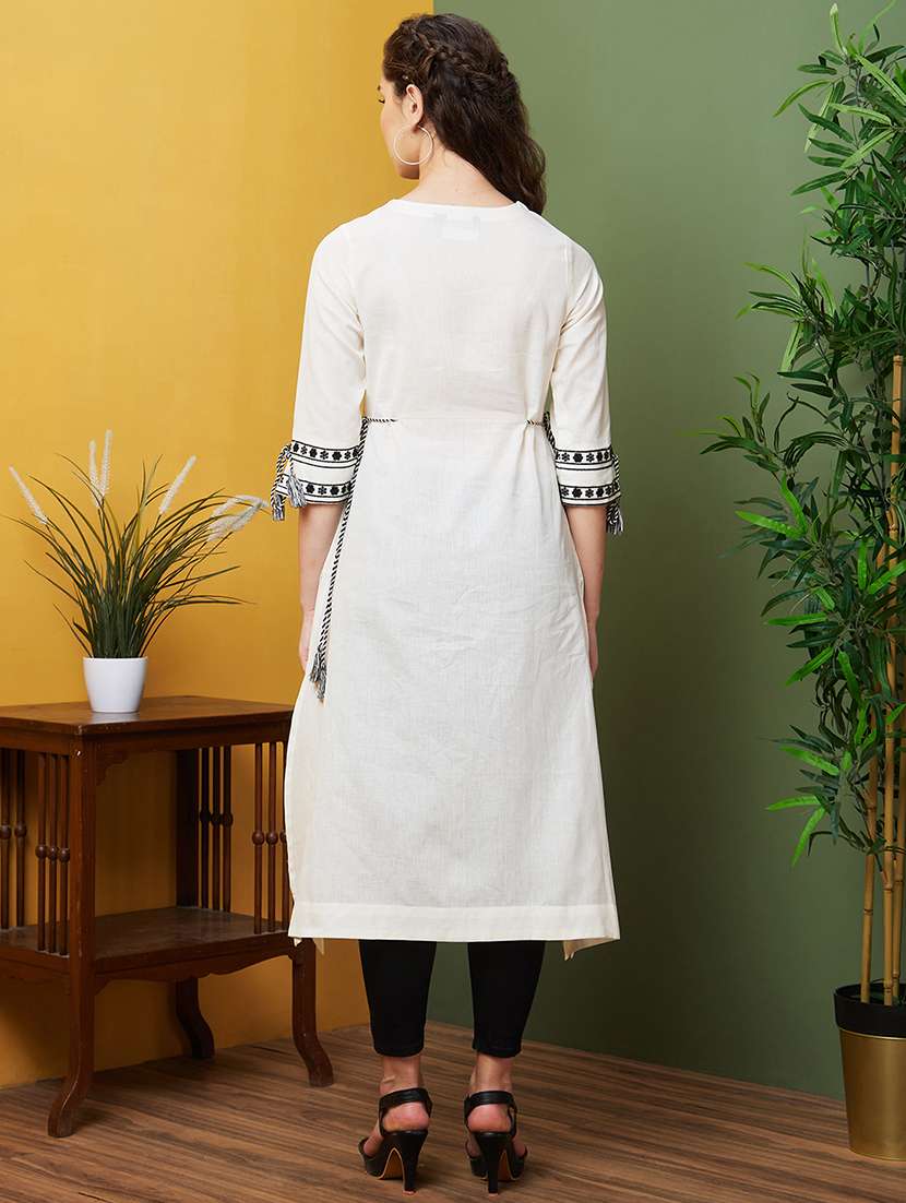 women off white round neck a-line kurta - 21081864 -  Standard Image - 2