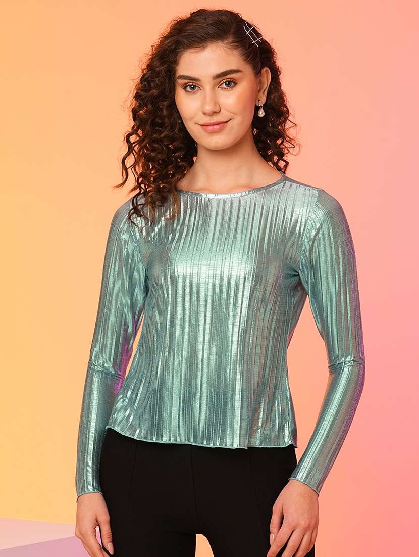 women self design tie back top