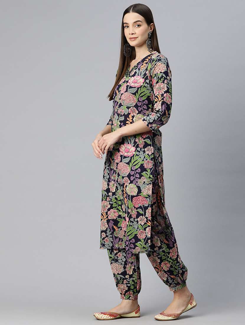 women three quarter sleeve kurta salwar with dupatta set - 21082608 -  Standard Image - 2