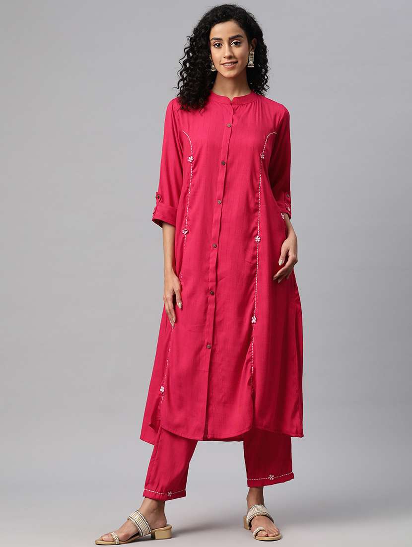 women three quarter sleeve kurta pant set