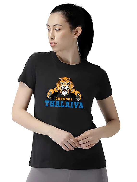 women round neck chest print t-shirt