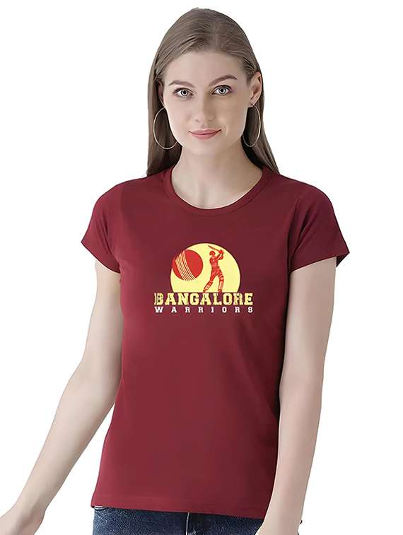 women round neck chest print t-shirt