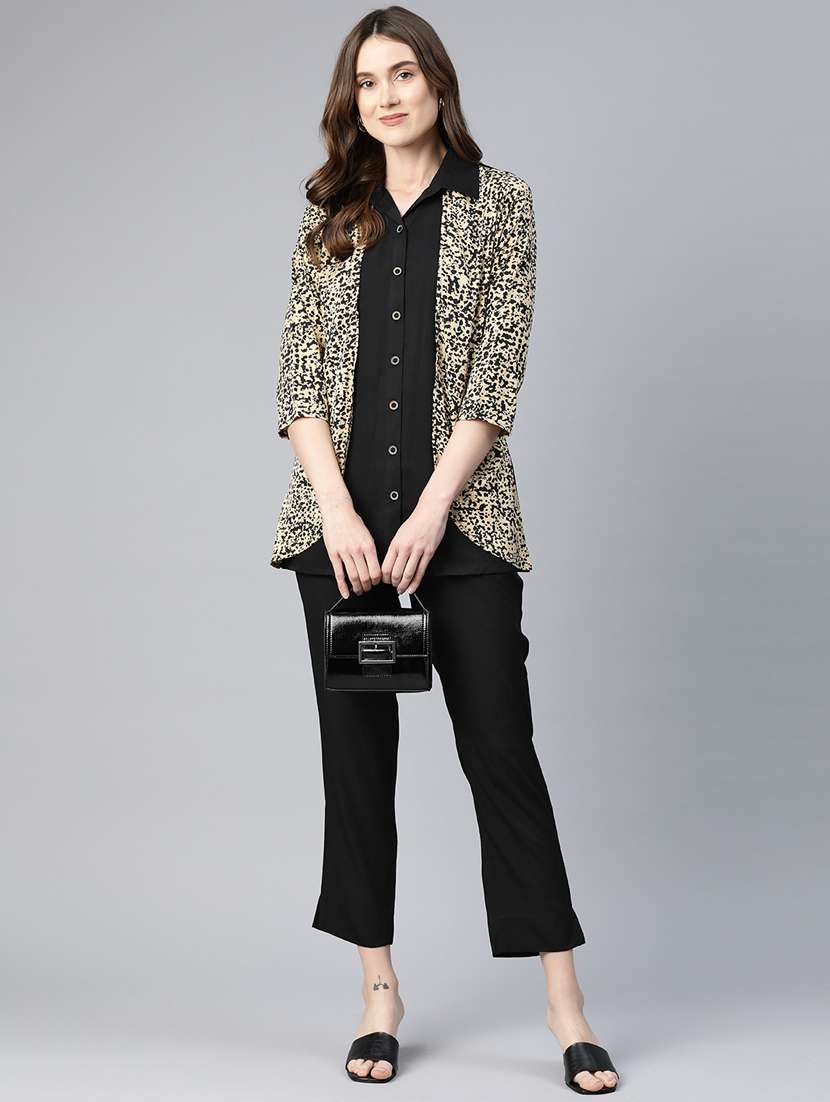 women long sleeved printed blazer and trouser co-ord set