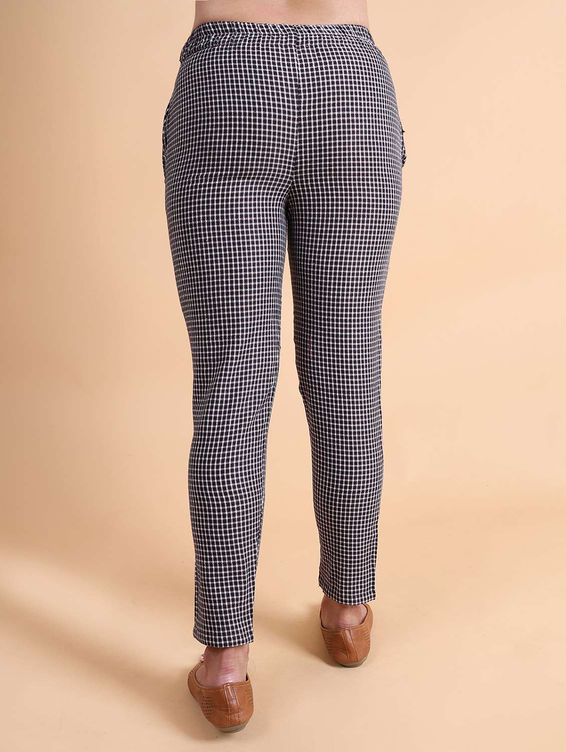 black checkered cotton cigarette pants trouser - 21103283 -  Standard Image - 2