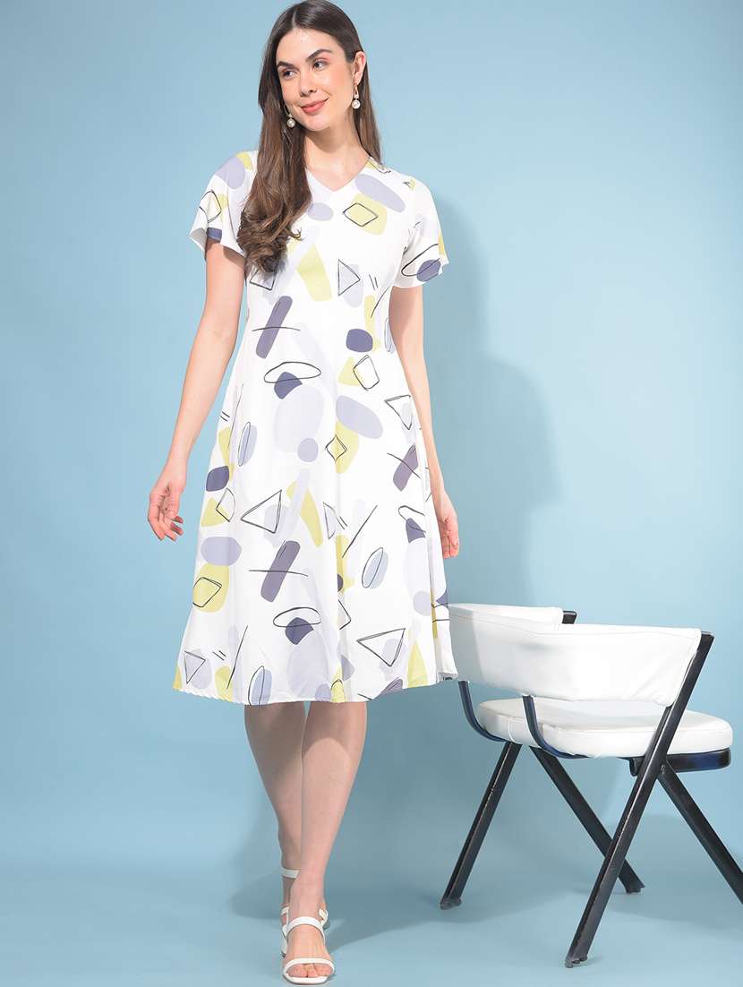 women printed bell sleeves a-line dress - 21109912 - Zoom Image - 0