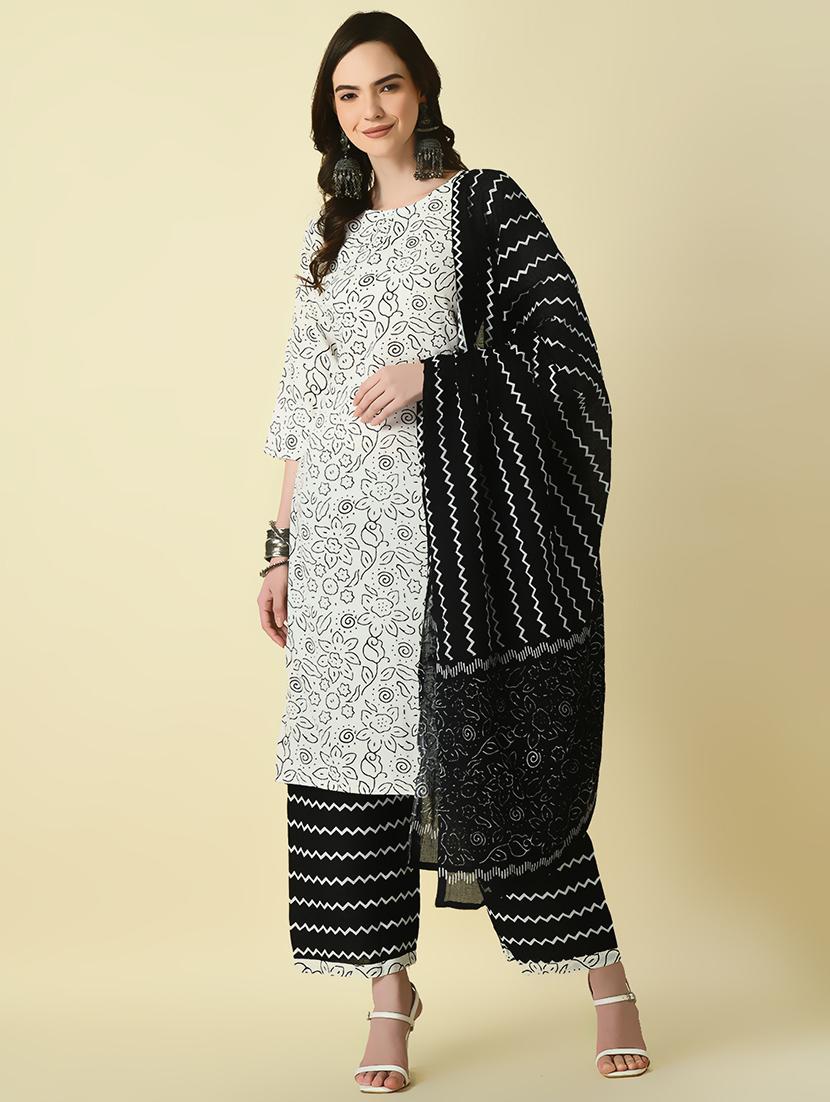 women three quarter sleeve kurta pant with dupatta set - 21128983 - Standard Image - 2