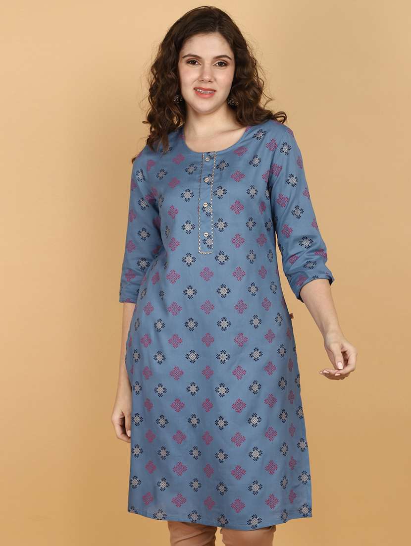 women three quarter sleeve straight kurta