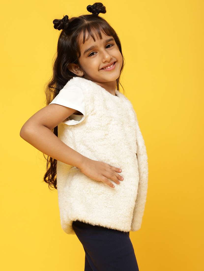 white solid regular shrug - 21131433 -  Standard Image - 2