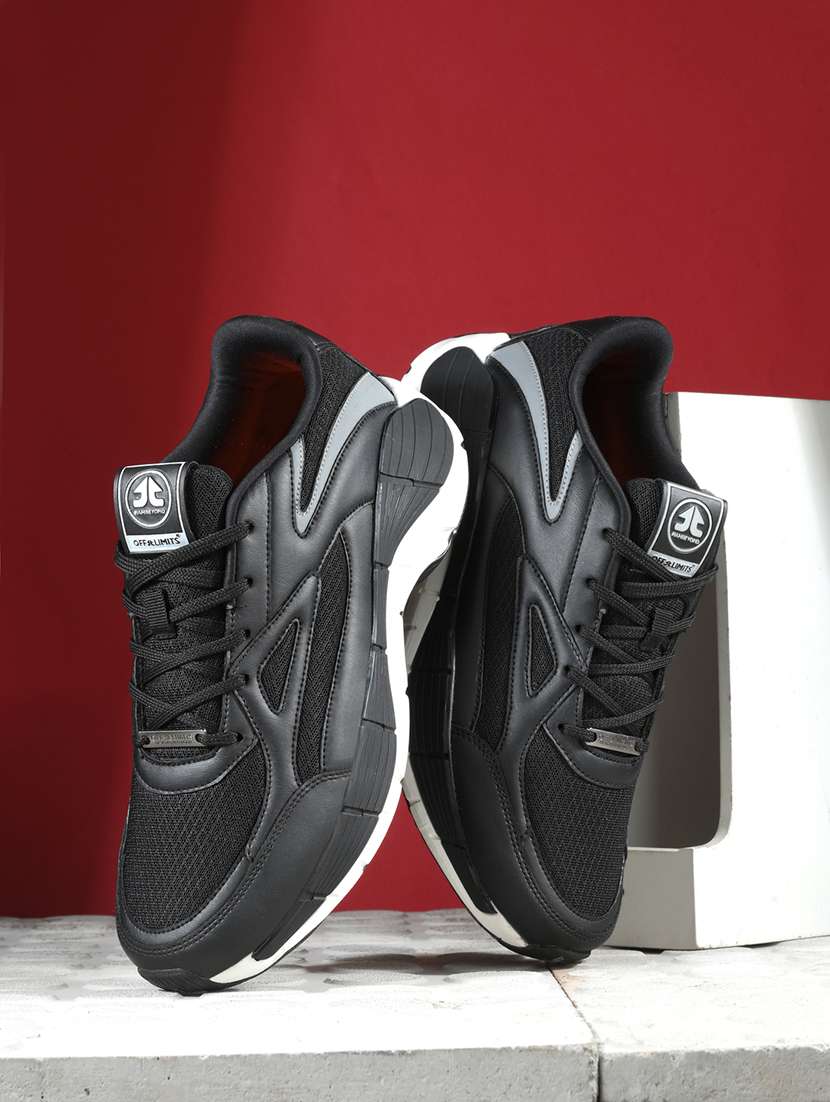 men black lace up sport shoe