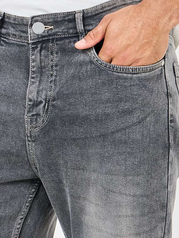 Men Mid Rise Plain Jeans