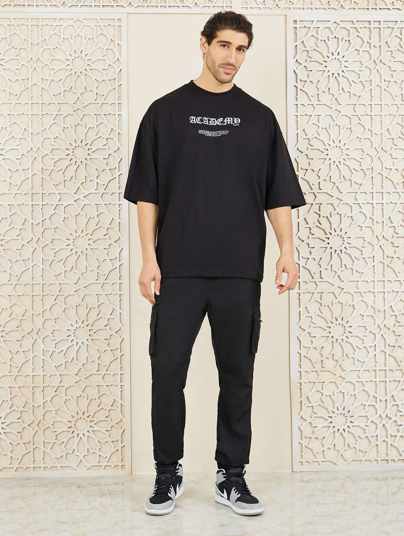 men round neck short sleeves t-shirt - 21135454 -  Standard Image - 2