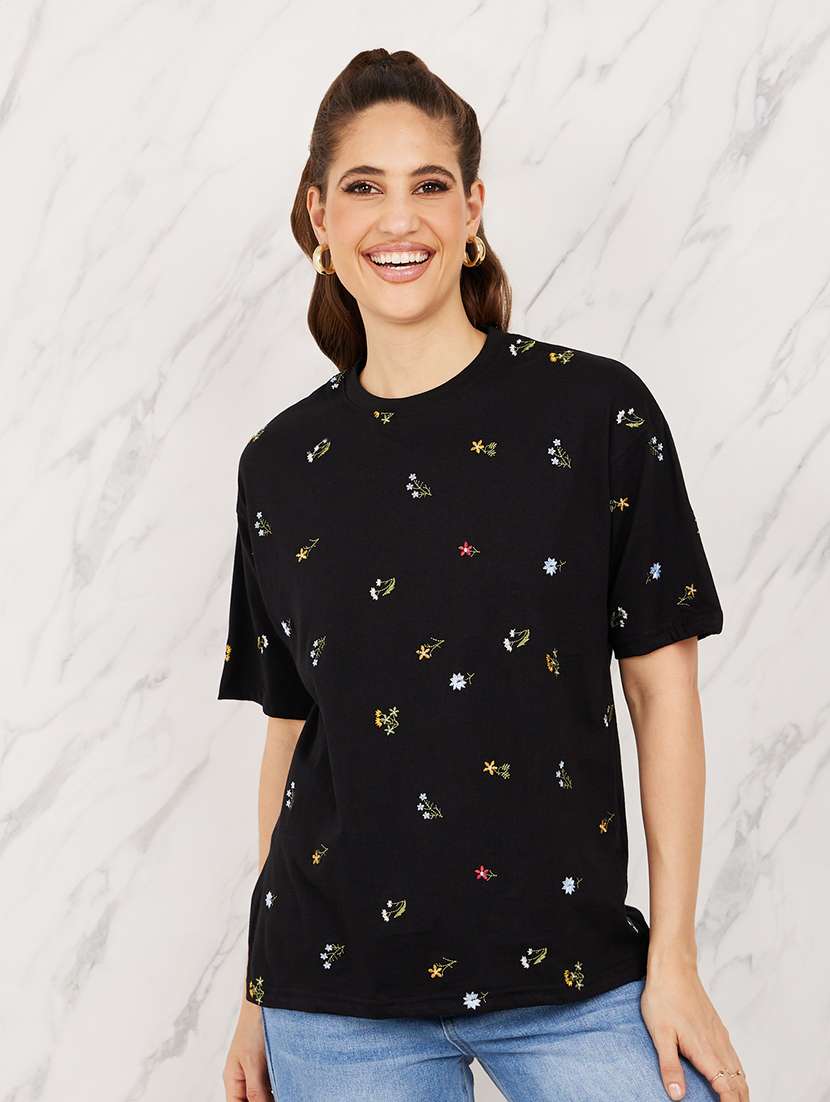 black embroidered cotton regular t-shirt - 21135652 - Zoom Image - 0