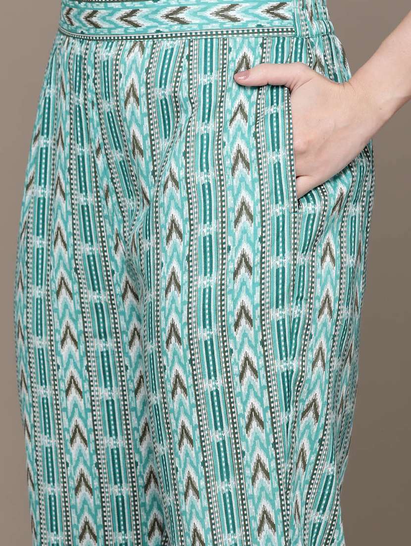 women three quarter sleeve kurta pant with dupatta set - 21136010 -  Standard Image - 7