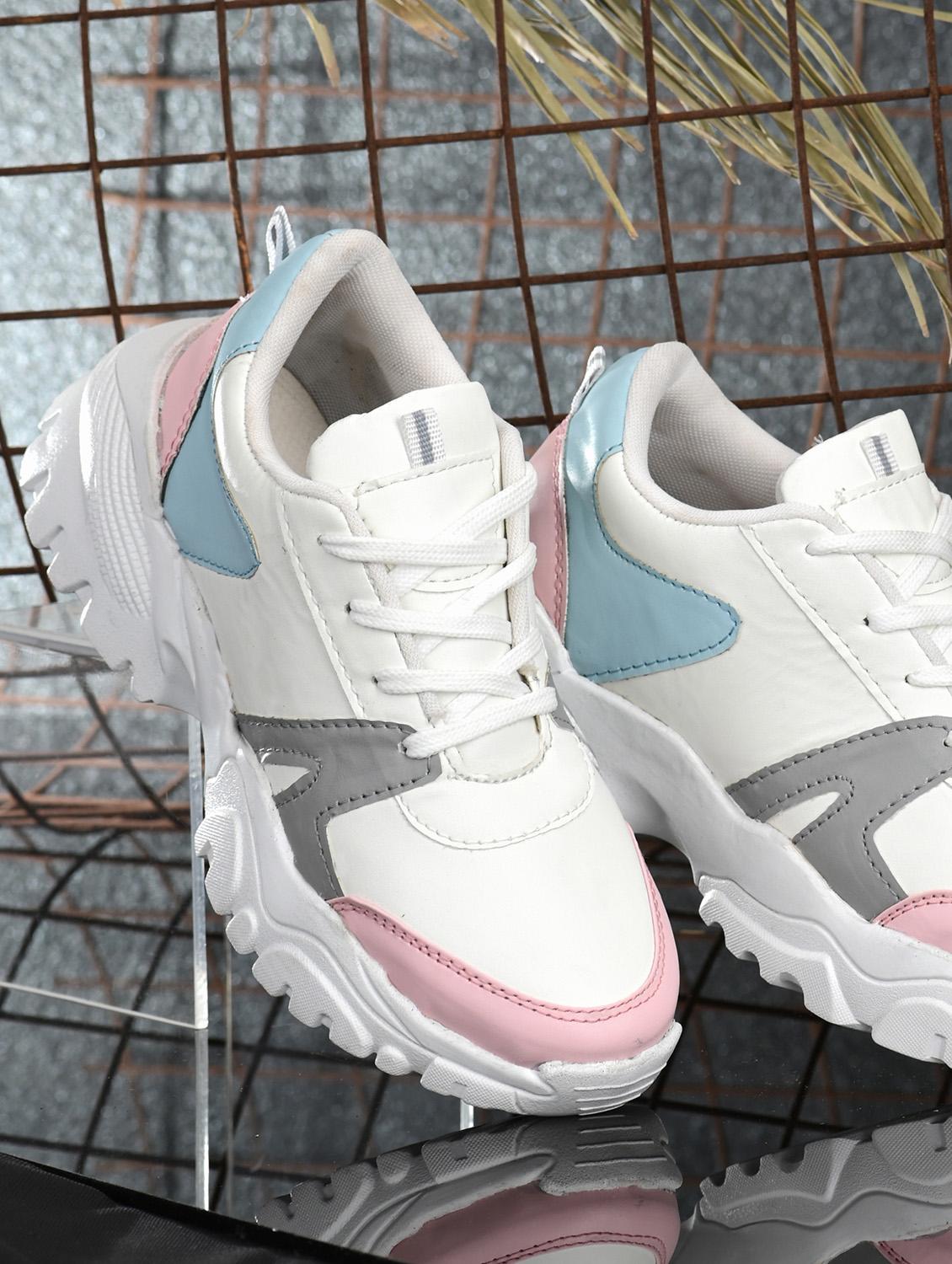 white lace-up detailed sports shoes - 21136046 - Zoom Image - 0