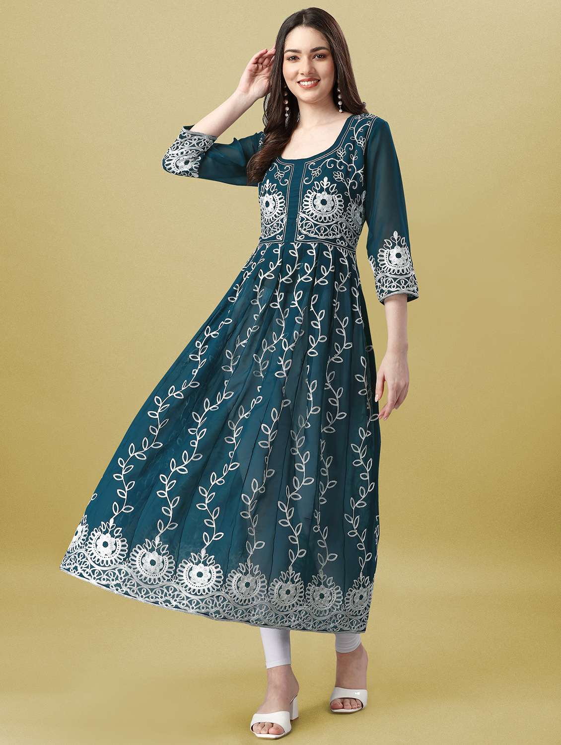 women three quarter sleeve anarkali kurta