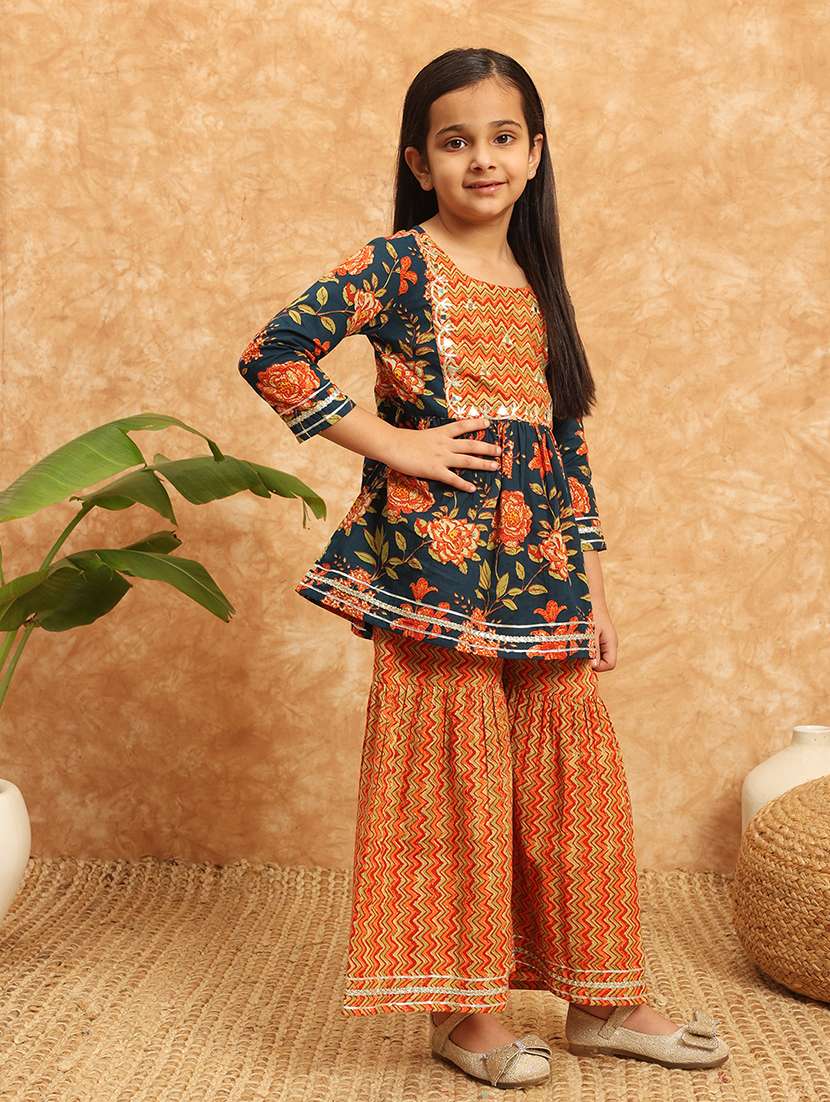 girls printed kurta sharara suit set - 21138282 -  Standard Image - 2