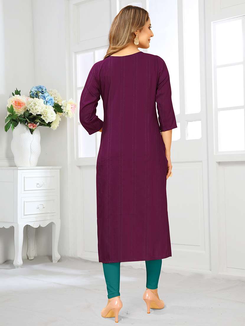 women three quarter sleeve straight kurta - 21139311 -  Standard Image - 2