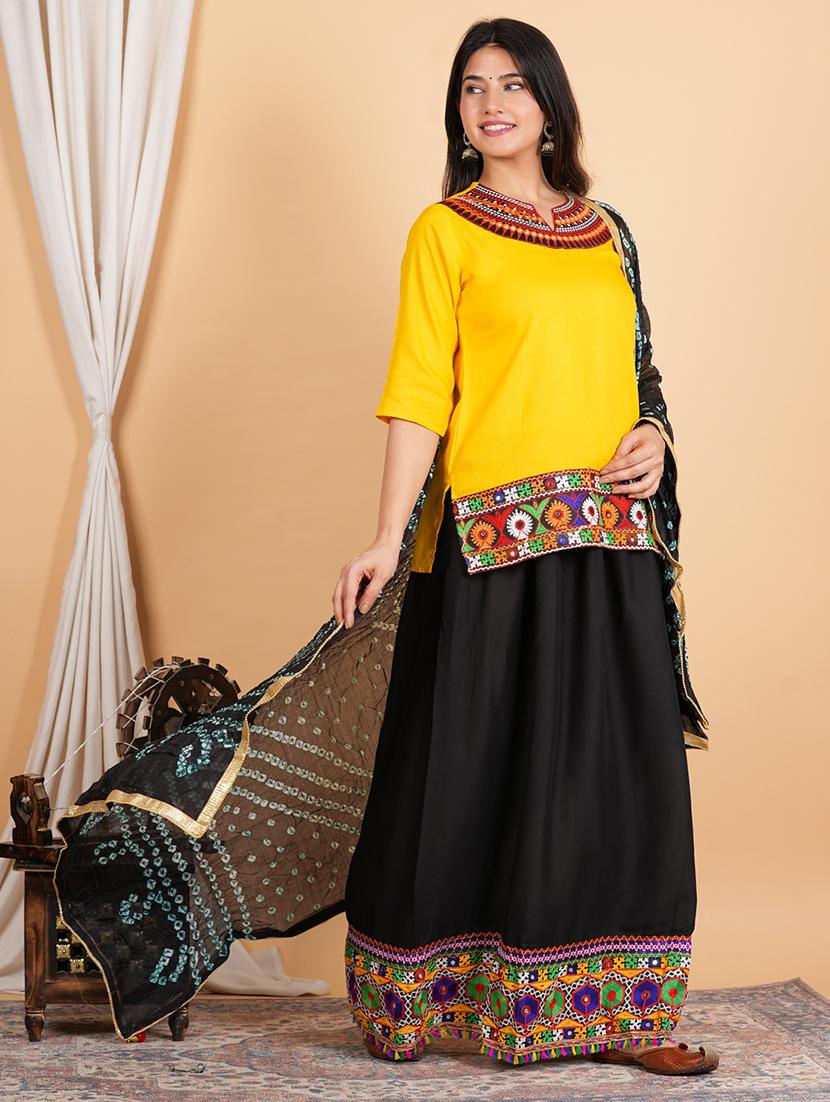 women yellow skirt top set with dupatta - 21143004 - Standard Image - 2
