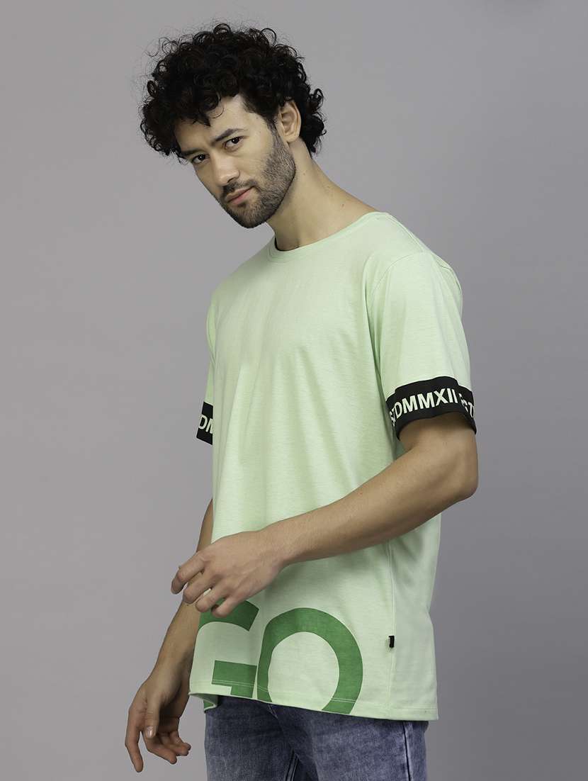 men round neck short sleeves t-shirt - 21143865 -  Standard Image - 2