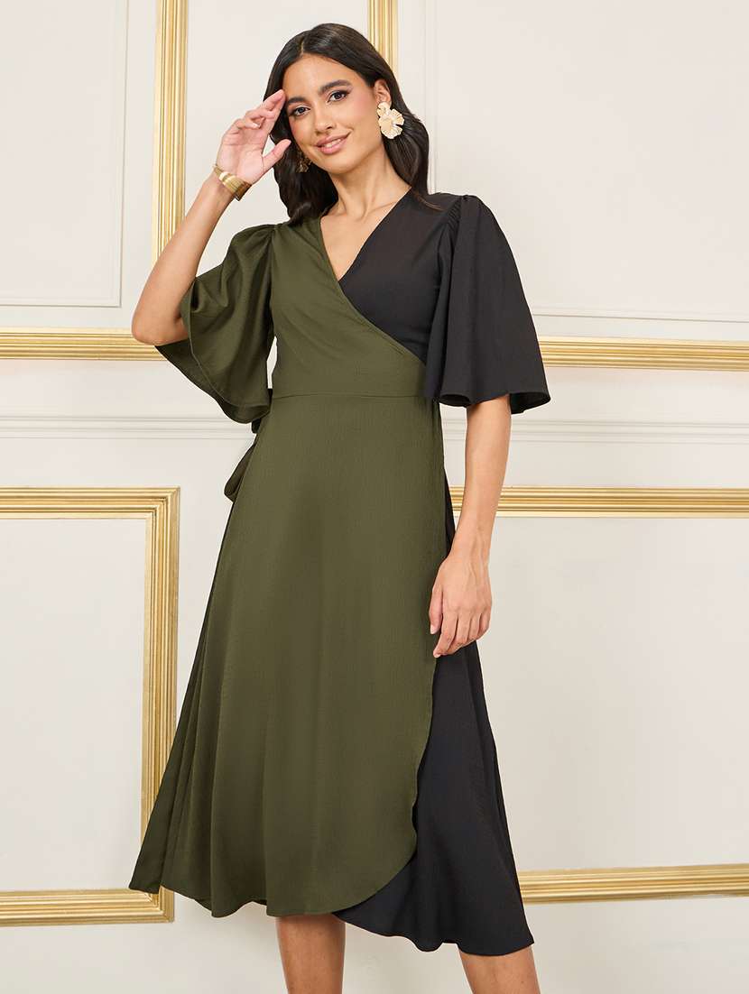 women color blocked flute sleeves wrap dress - 21144957 -  Standard Image - 2