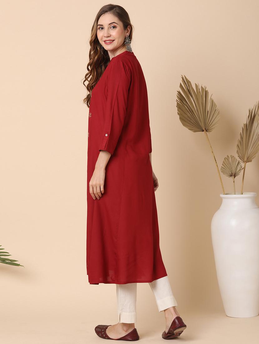 globus women maroon mandarin collar floral embroidered panelled a-line kurta - 21144991 - Standard Image - 2