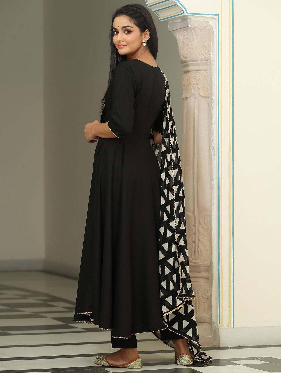 women kurta pant set with dupatta - 21145385 - Standard Image - 2