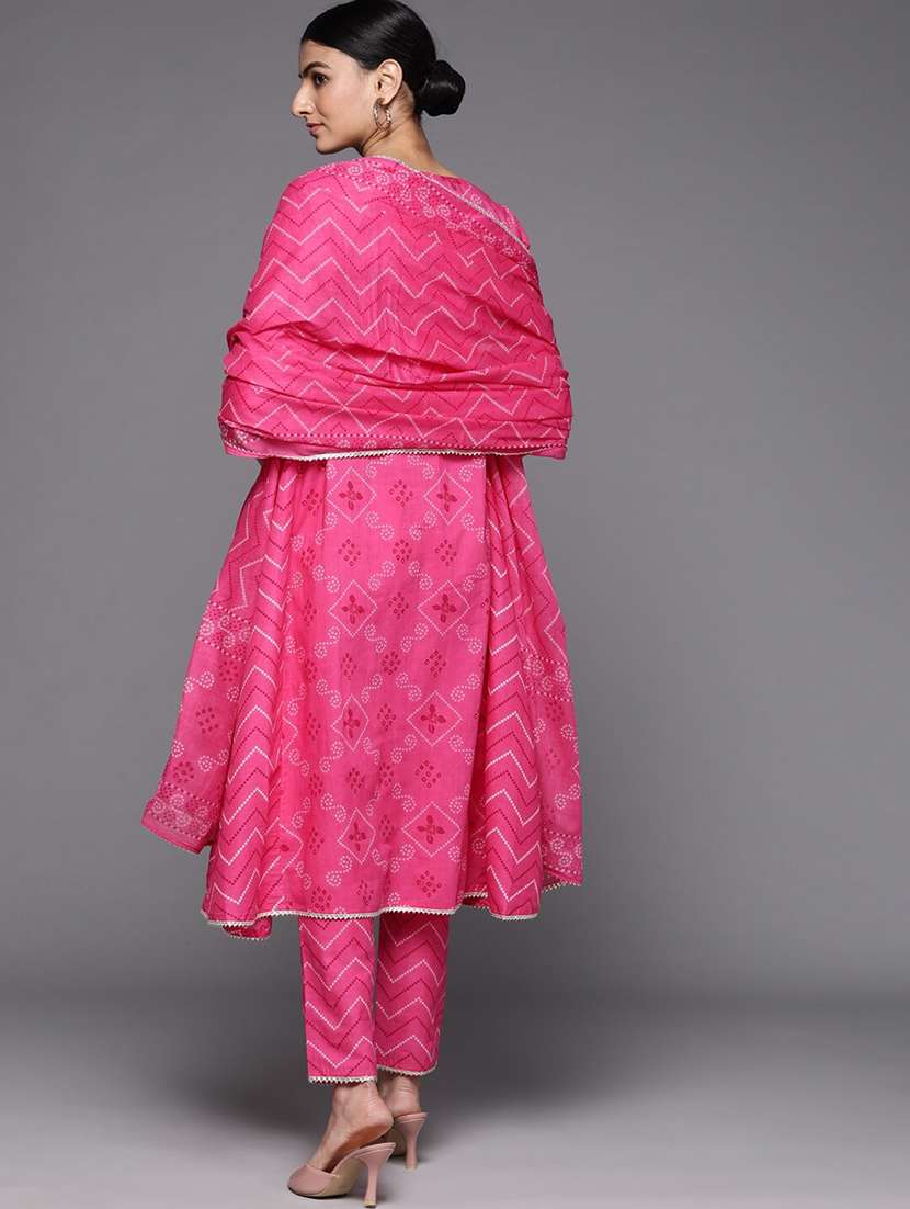 women three quarter sleeve kurta pant with dupatta set - 21145390 - Standard Image - 2