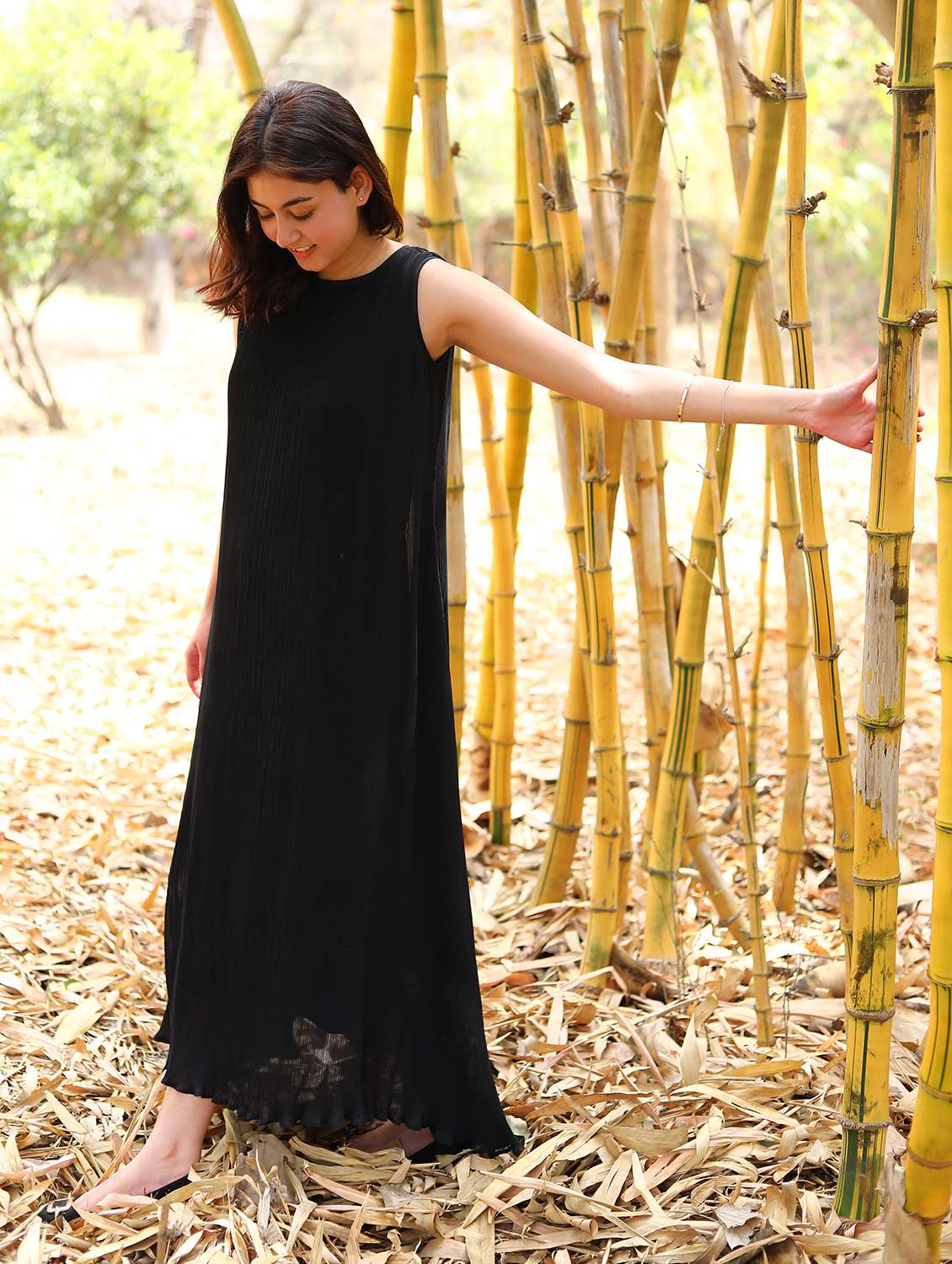 women solid sleeveless flare dress - 21152599 -  Standard Image - 2