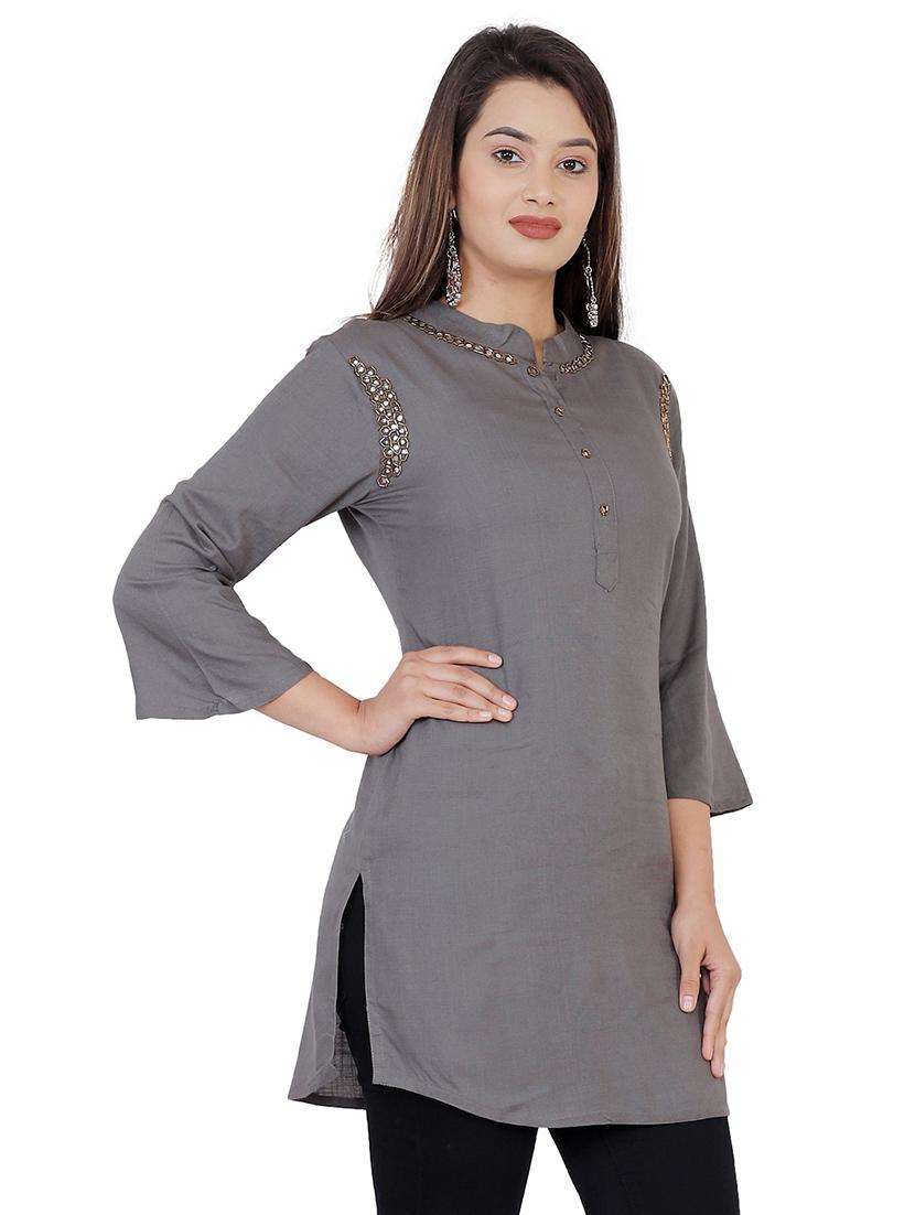 women solid color straight kurti - 21161136 -  Standard Image - 2