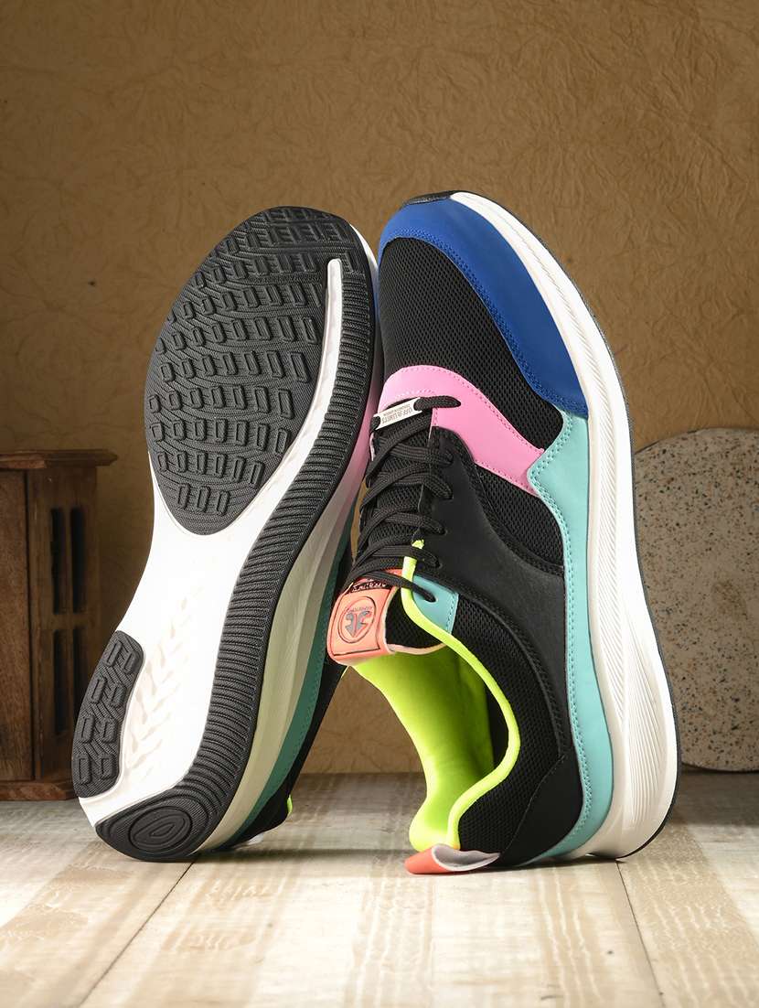 men multi colored sport shoe