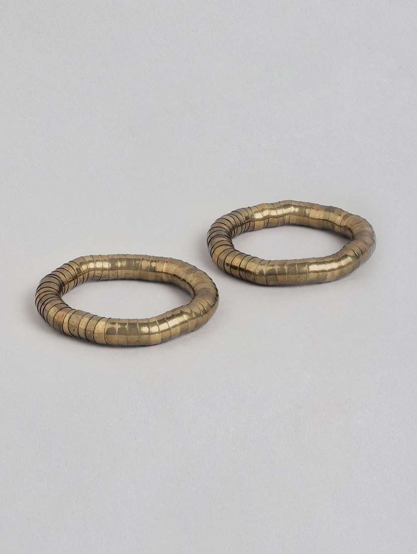 gold metal links bracelet - 21173233 -  Zoom Image - 0