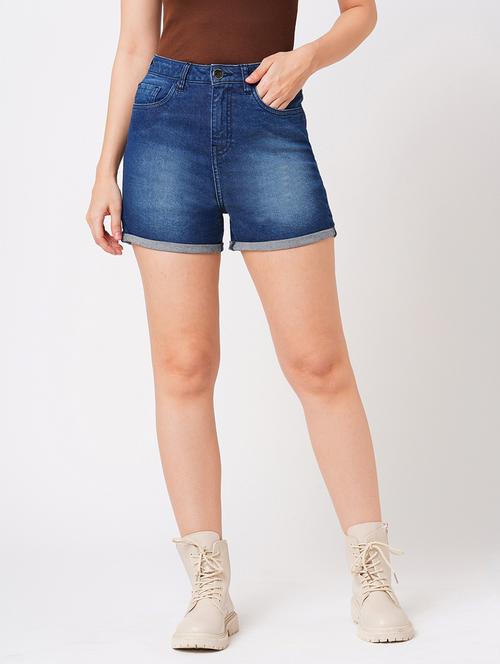 globus women dark blue stretchable mid-rise slim fit washed denim shorts - 21179707 -  Standard Image - 0