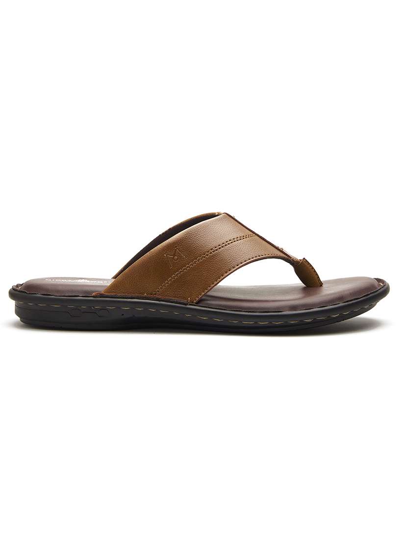 men slip on slippers - 21180982 -  Standard Image - 2