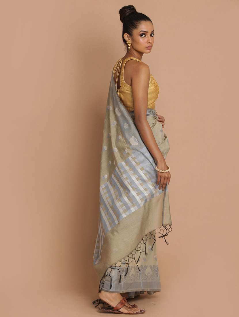 women self design bordered saree with blouse - 21185609 - Standard Image - 2