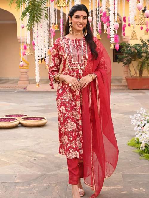 women three quarter sleeve kurta pant with dupatta set - 21195580 -  Standard Image - 0