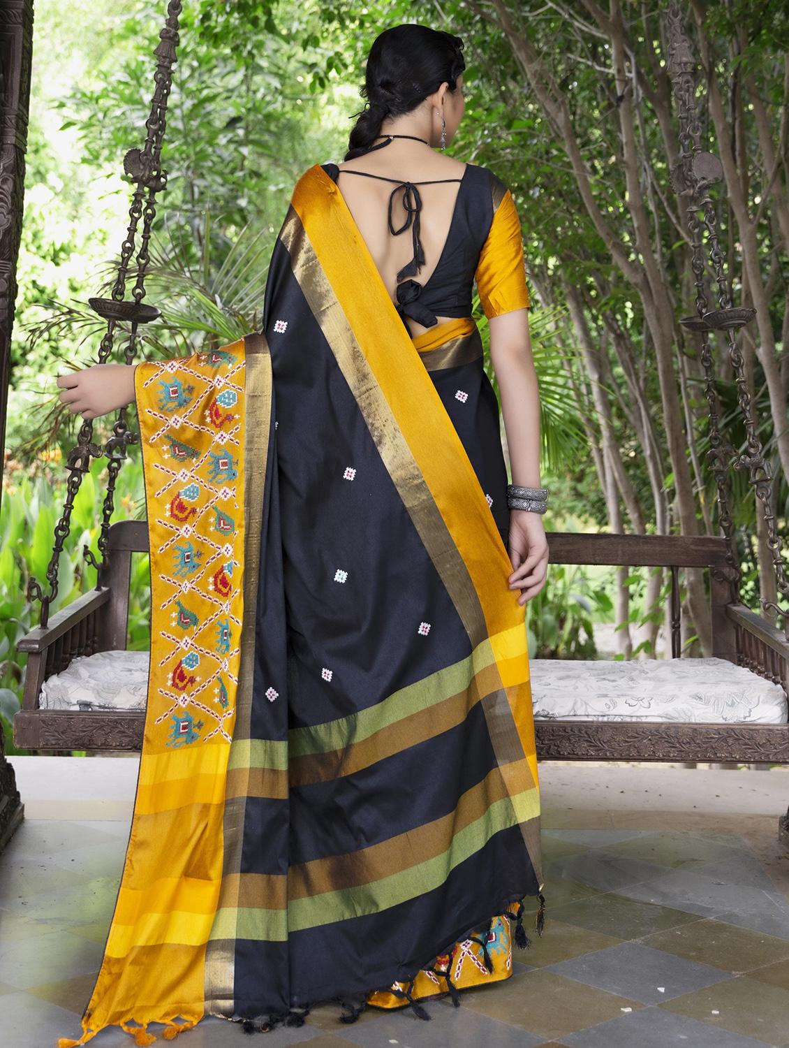 black embroidered saree with blouse - 21221248 - Standard Image - 2