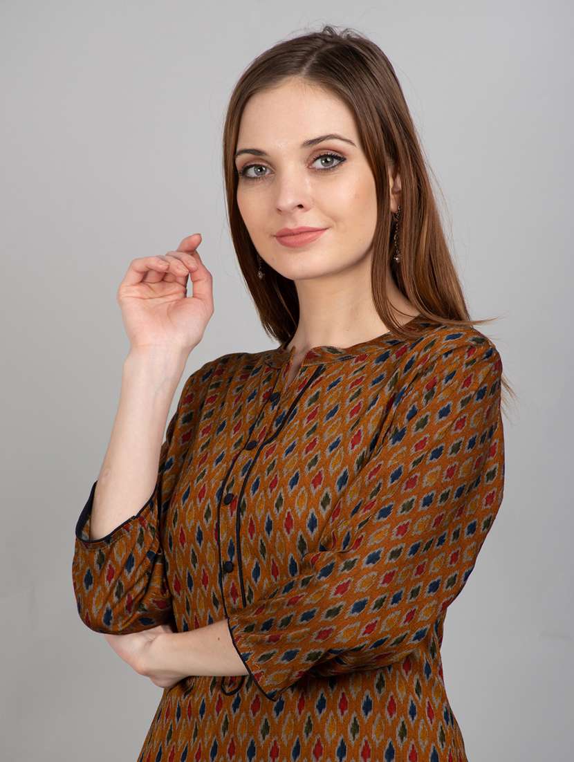 women mustard ikat mandarin neck kurta pant set - 21221420 -  Standard Image - 7