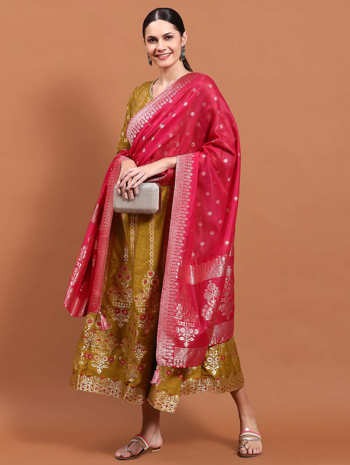 women three quarter sleeve kurta pant with dupatta set