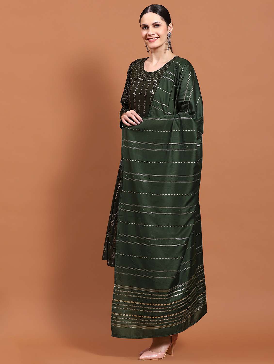 women round neck kurta pant set - 21221726 - Standard Image - 2