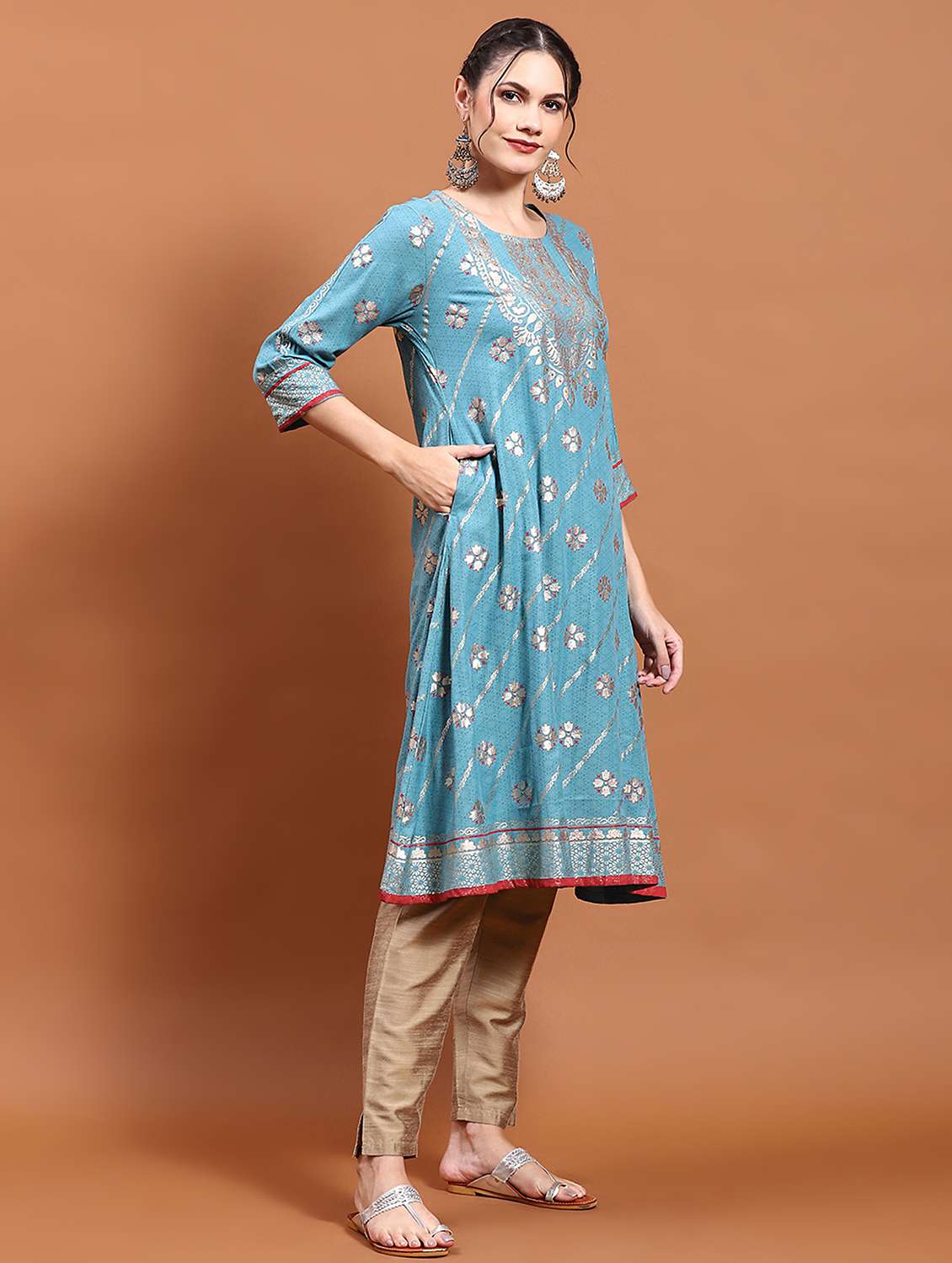 women light blue printed kurta - 21221739 - Standard Image - 2