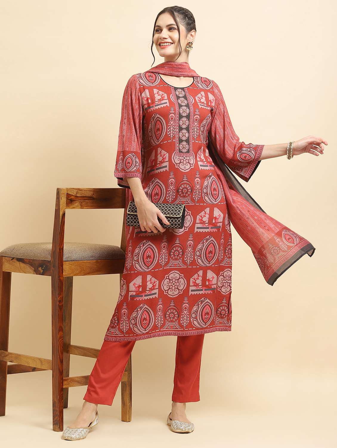 women kurta pant set with dupatta