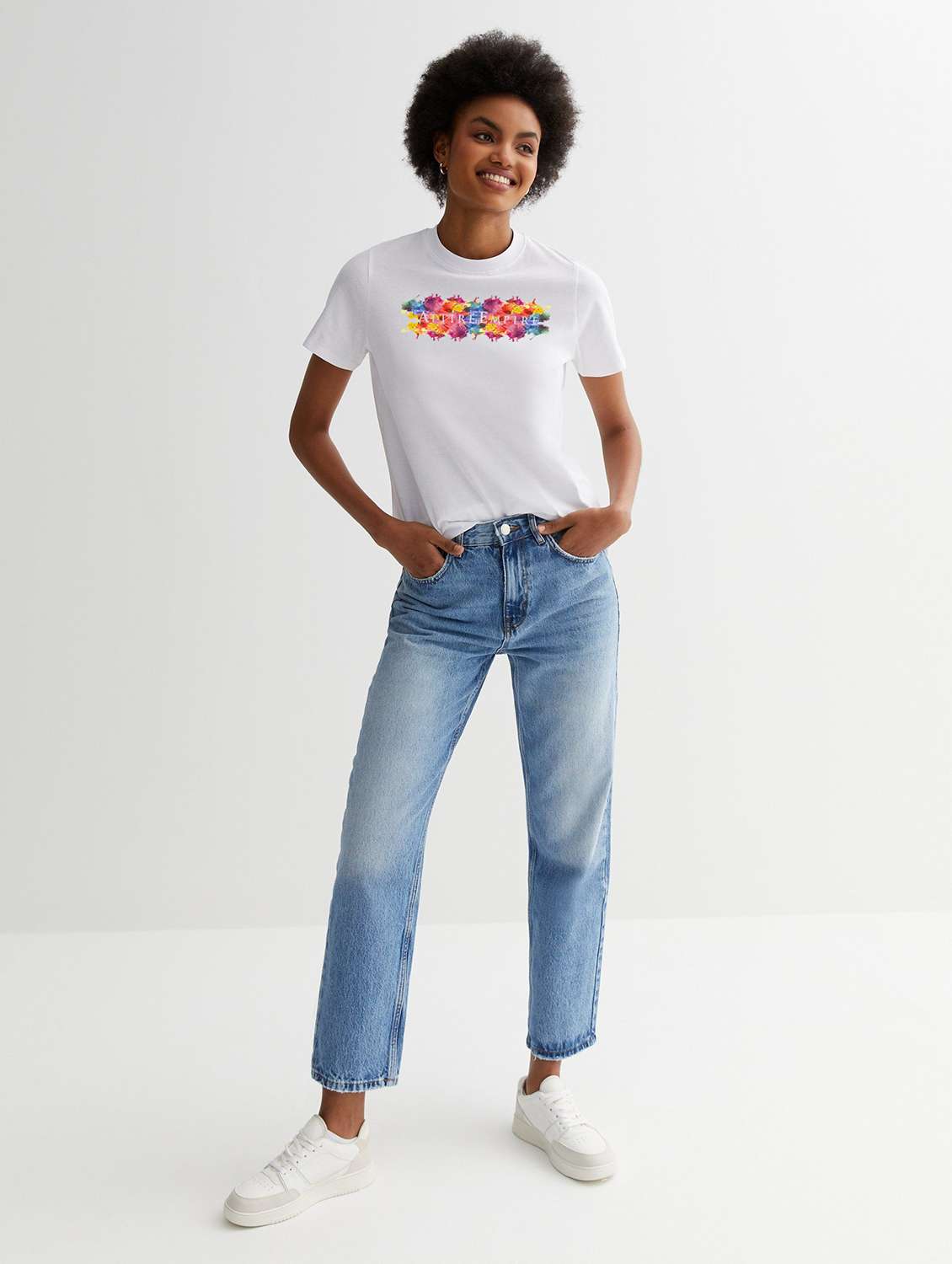 round neck chest print t-shirt - 21222273 - Standard Image - 2