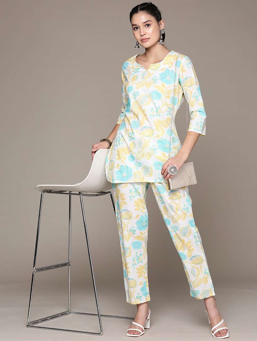 women three quarter sleeve floral printed co-ord set