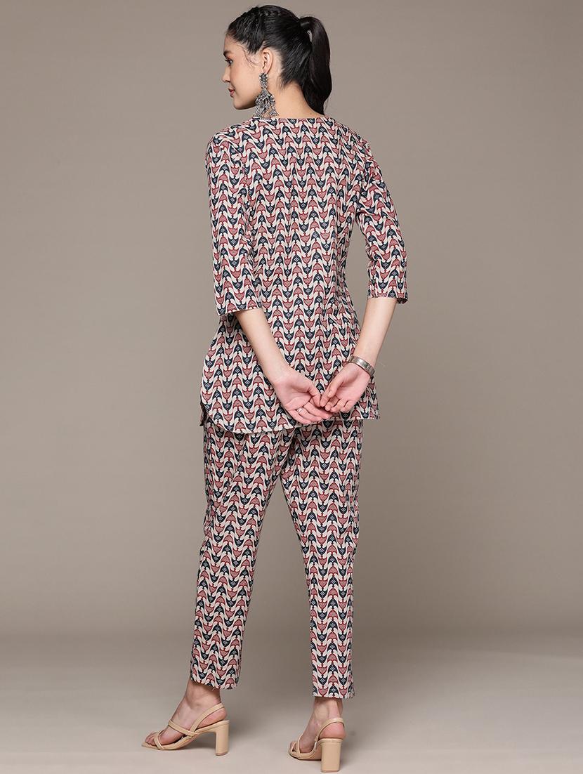 women three quarter sleeve printed co-ord set - 21224780 - Standard Image - 2