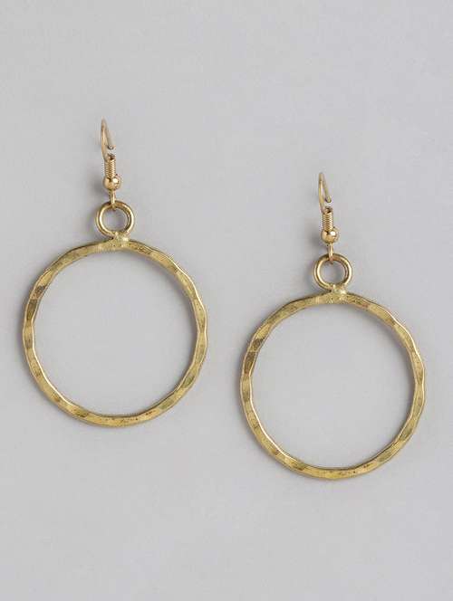 gold metal hoop earring - 21225016 - Standard Image - 0