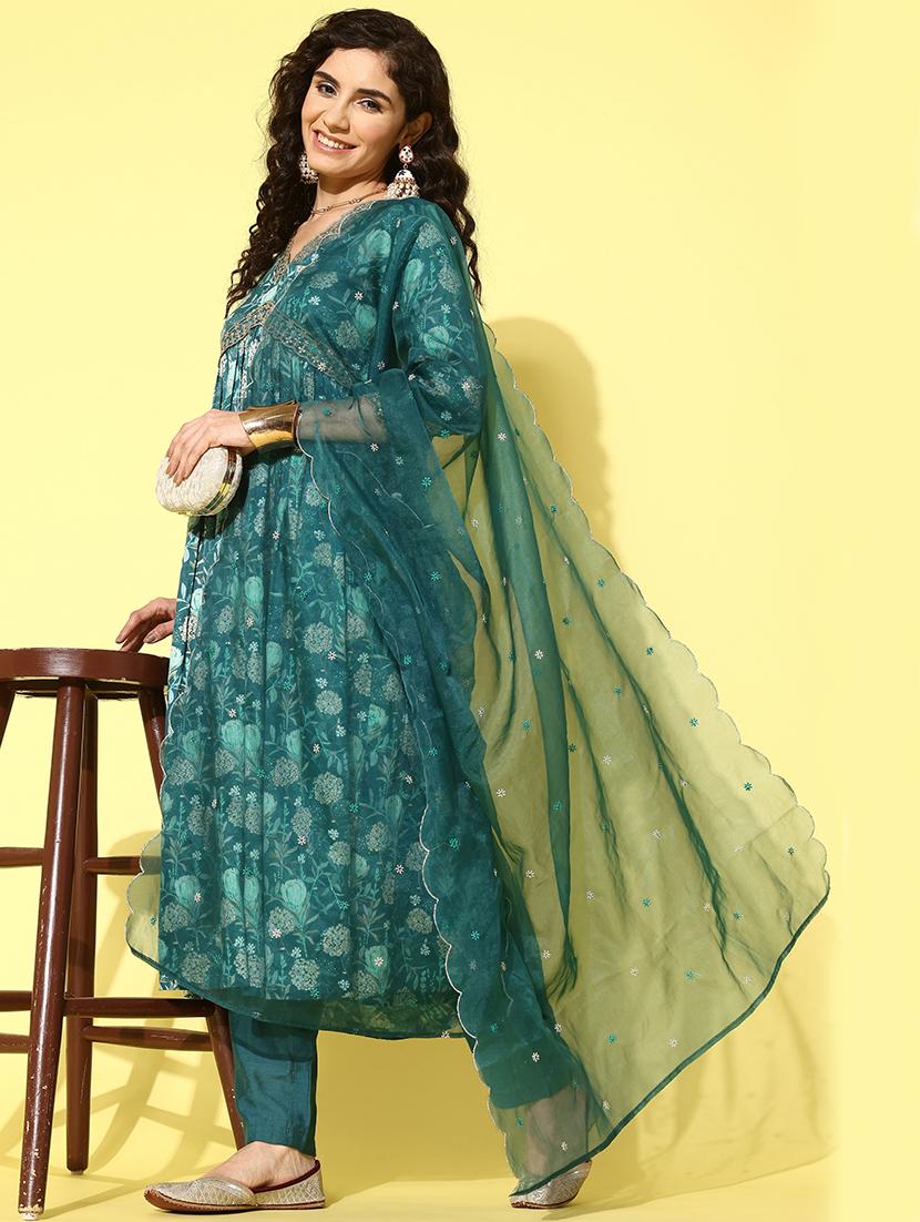 women three quarter sleeve suit set